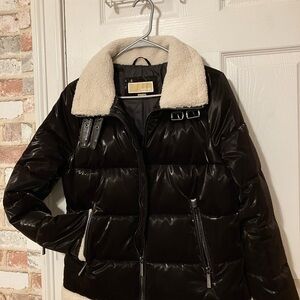 MK Puffer jacket. Size small. Chocolate.